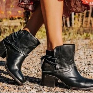 Free people boots women’s size 7